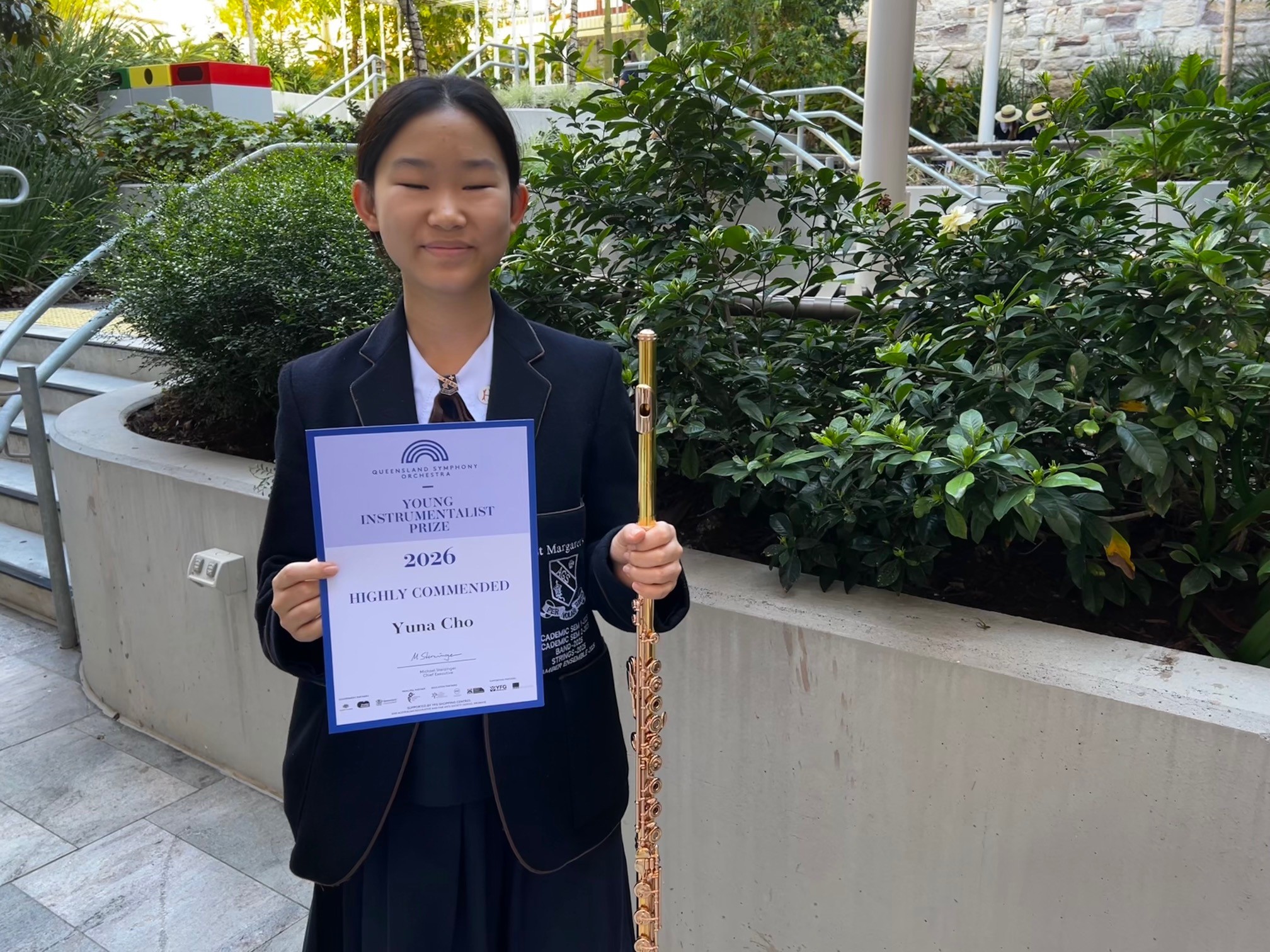 Music Yuna YI
