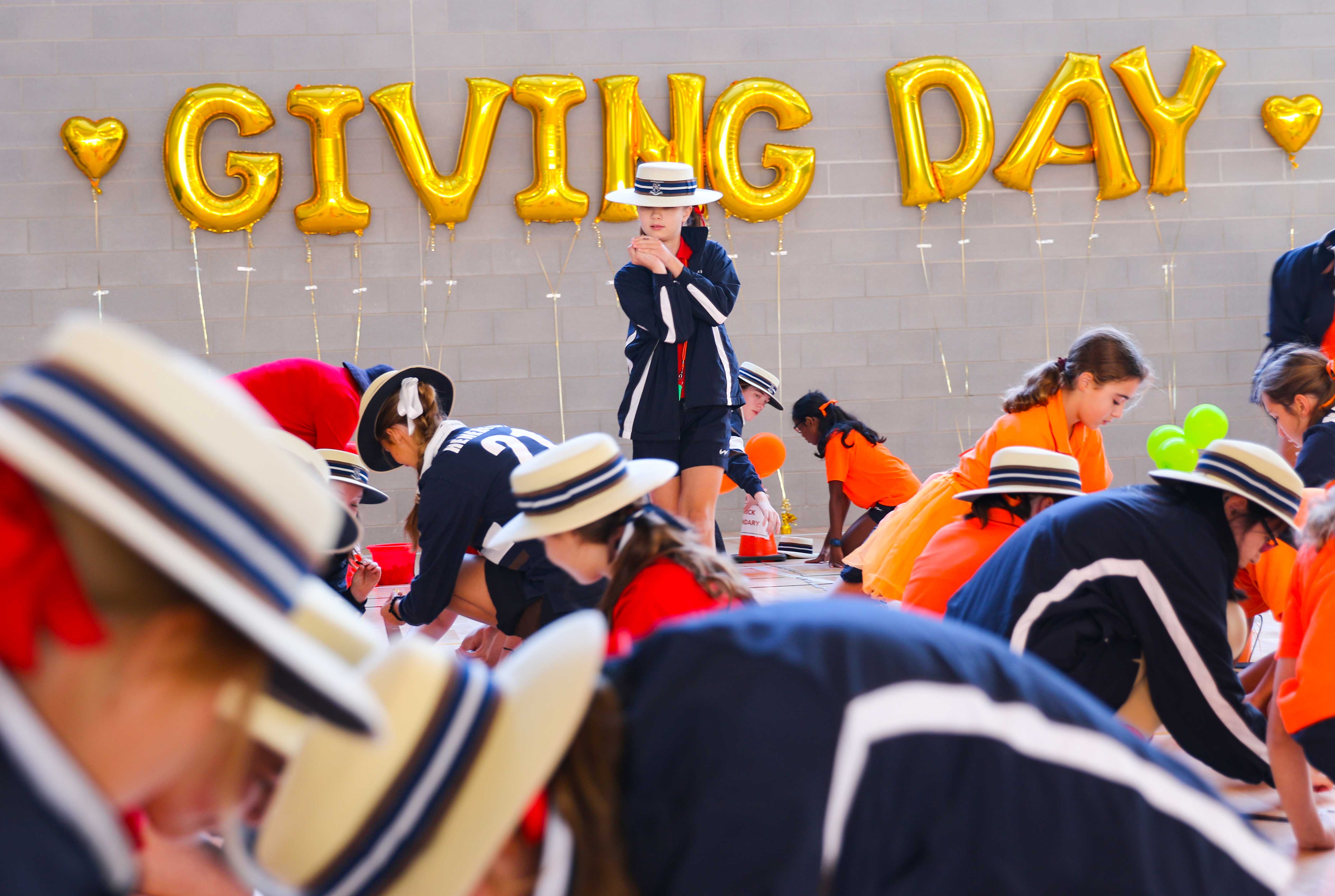 ST_GivingDay_LowRes_1X5A9338